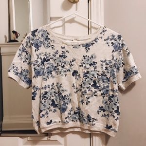 Forever 21 Very flattering floral shirt (Small)